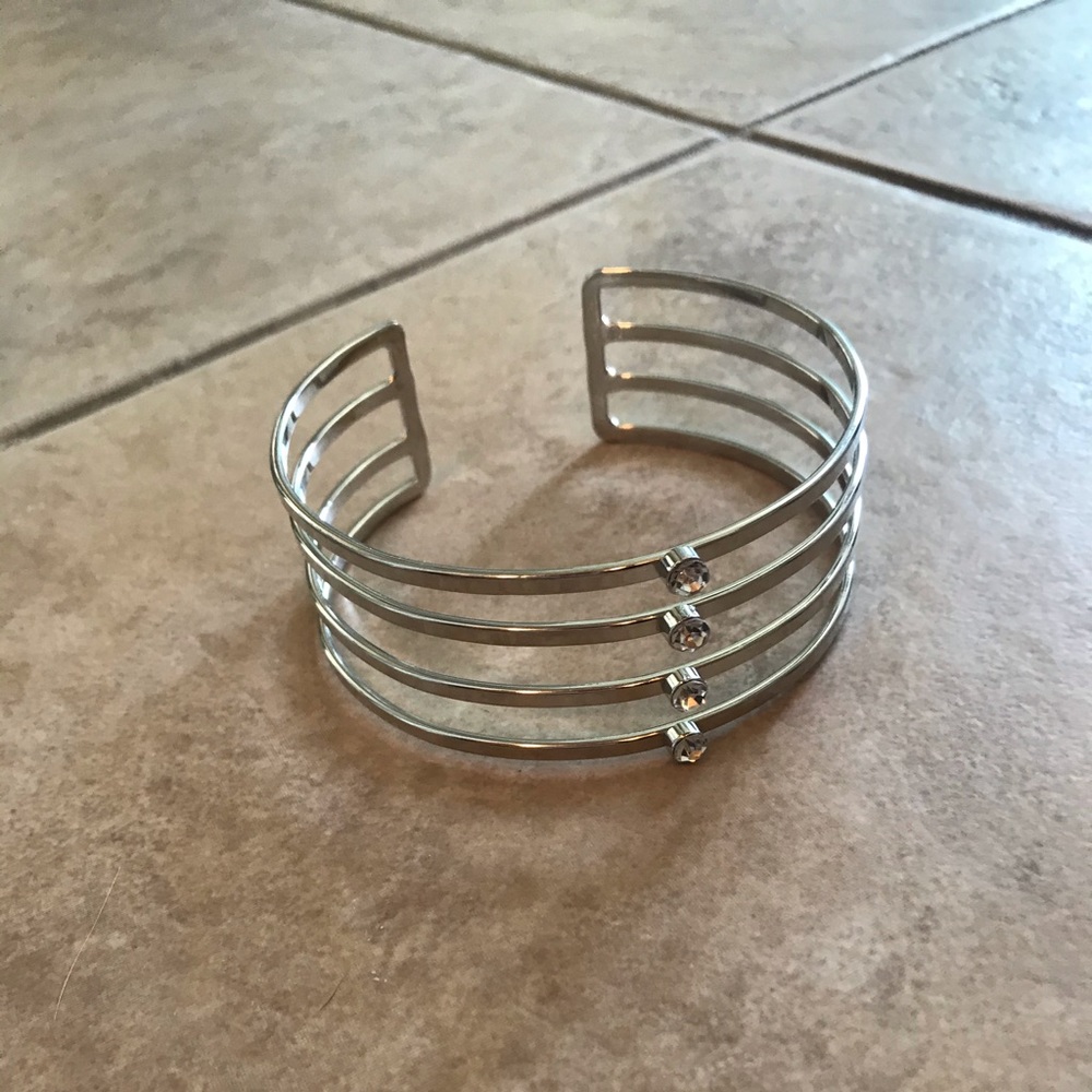Beautiful arm cuff